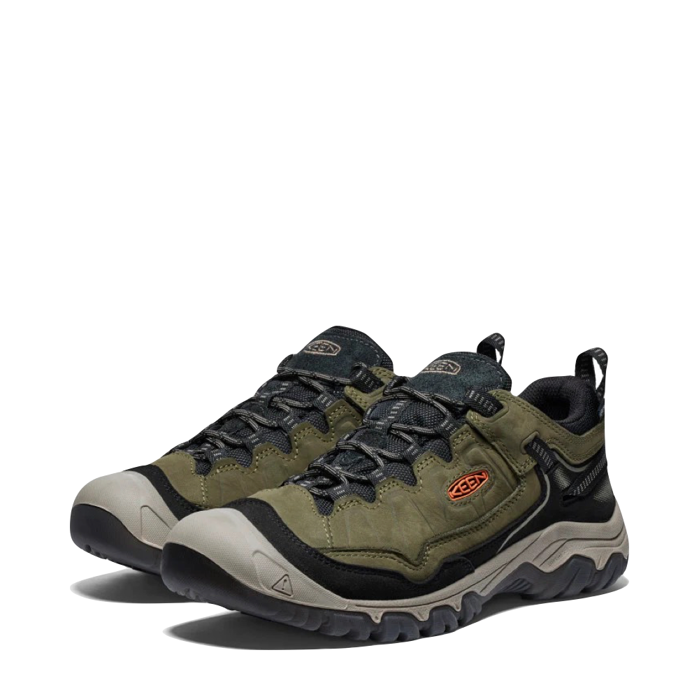 Mudguard and Toe view of Keen Targhee IV Waterproof Hiking Shoe for men.