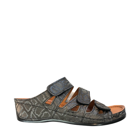 Karyoka Women's 3 Band Wedge Slide Sandal in Grey