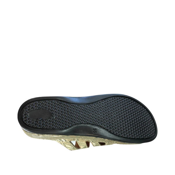 Karyoka Women's 3 Band Wedge Slide Sandal (Gold)