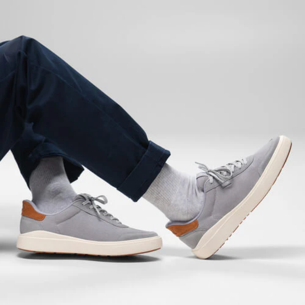 Model view of Kizik Prague 2 Sneaker for men.