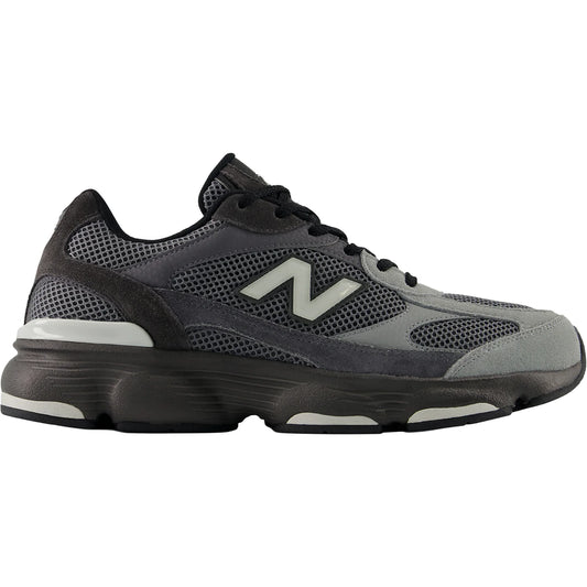 New Balance Men's 603 Lifestyle Sneaker in Black/Magnet