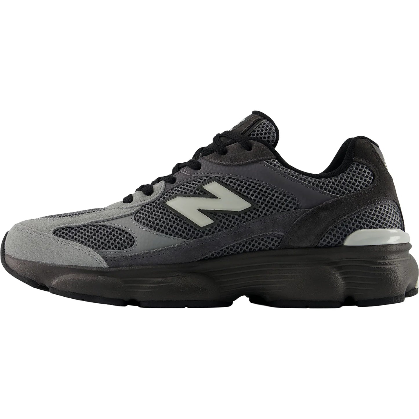 New Balance Men's 603 Lifestyle Sneaker in Black/Magnet