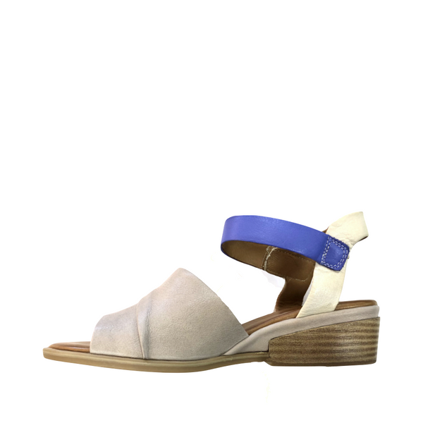 Mago Women's Leather Dress Wedge Sandal (Grey)