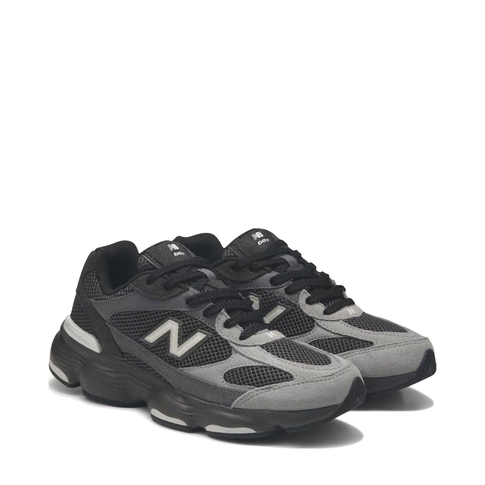 Mudguard and Toe view of New Balance 603 Lifestyle Sneaker for men.