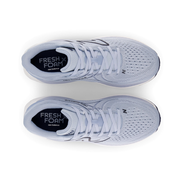 New Balance Men's Fresh Foam X 860v13 Sneaker in Light Arctic Grey