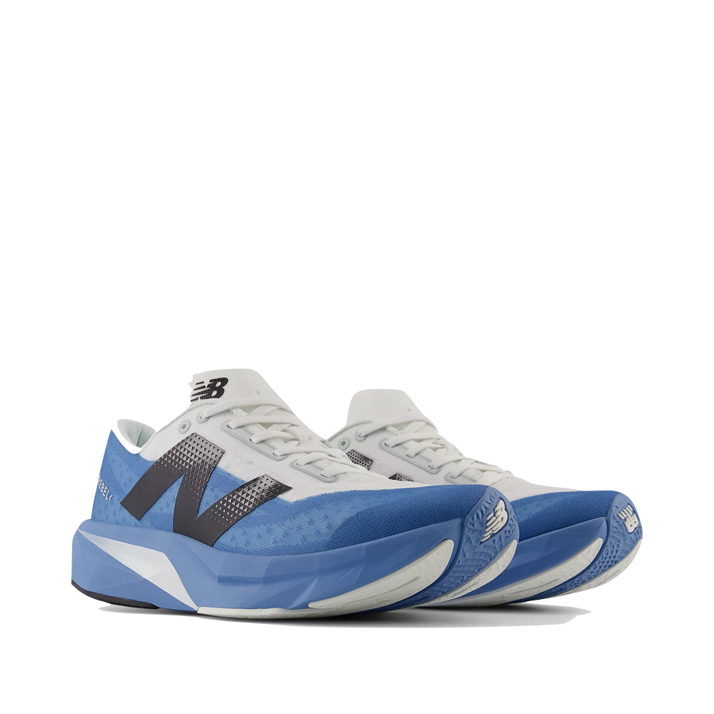 Mudguard and Toe view of New Balance Fuelcell v4 for men.