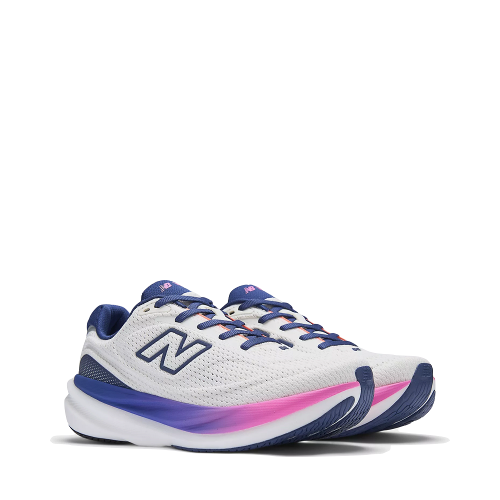 Mudguard and Toe view of New Balance 1080v15 Sneaker for women.