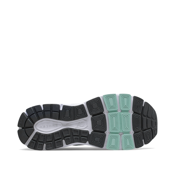 New Balance Women's 840v5 Sneaker in Black with Storm Blue