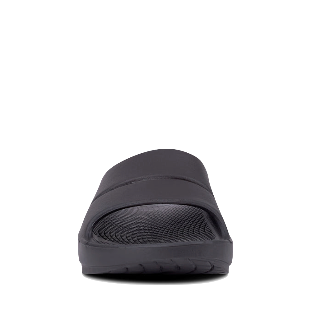 OOfos OOahh Slide Sandal in Black