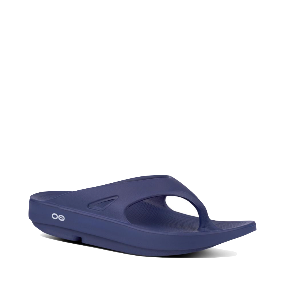 Toe view of OOfos OOriginal Thong Sandal. 