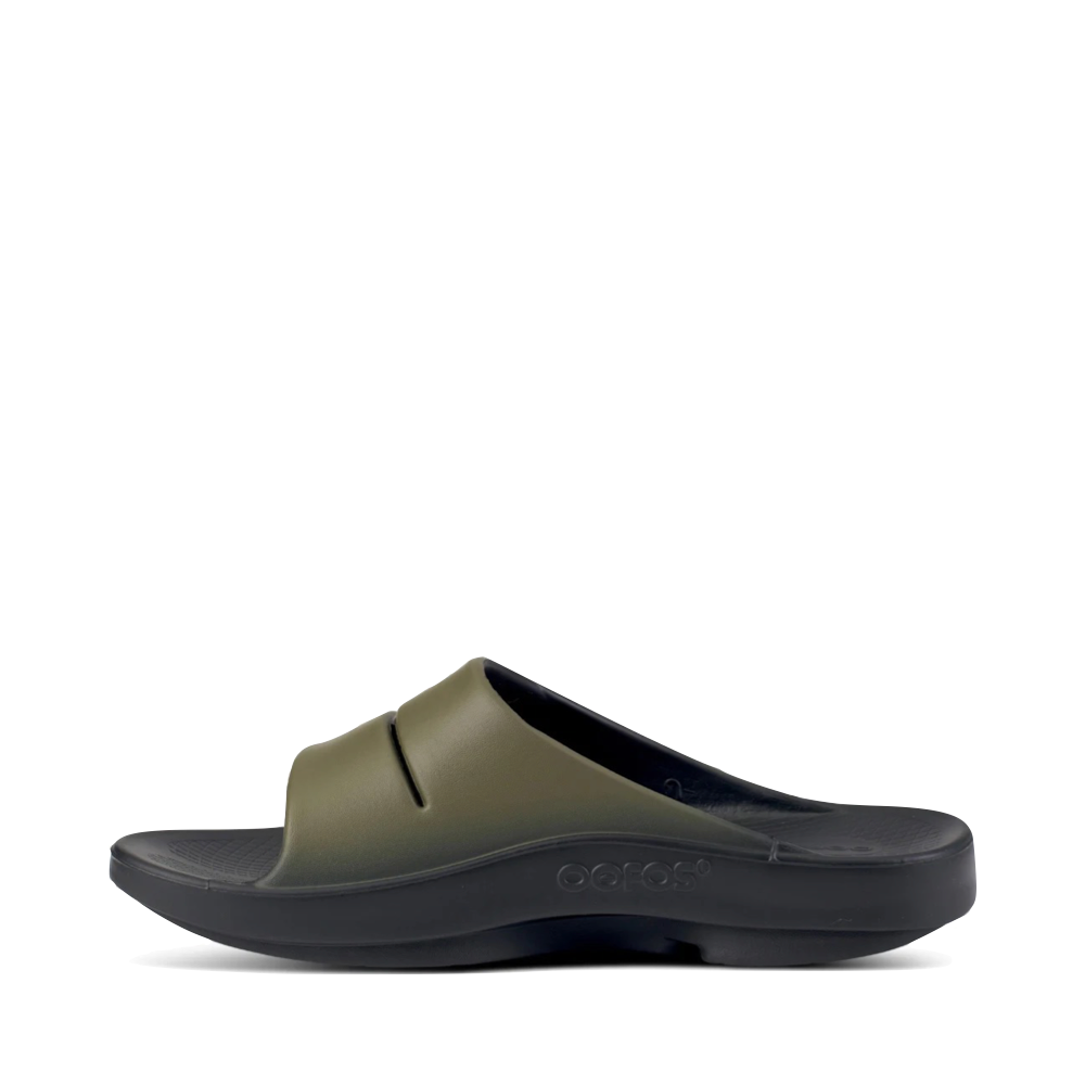 Side (left) view of OOfos OOahh Sport Slide for women.