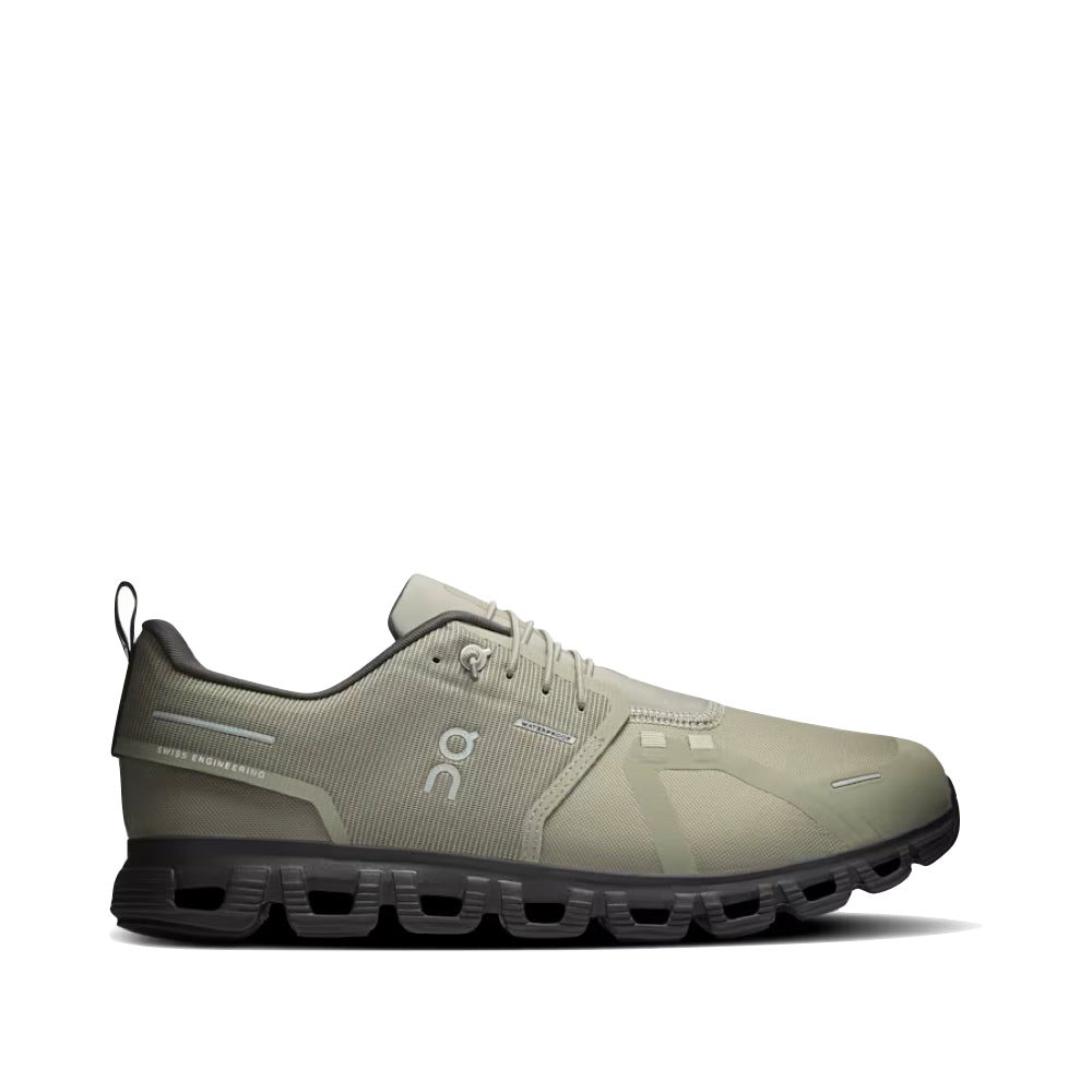 Side (right) view of On Cloud 6 Waterproof Sneaker for men.