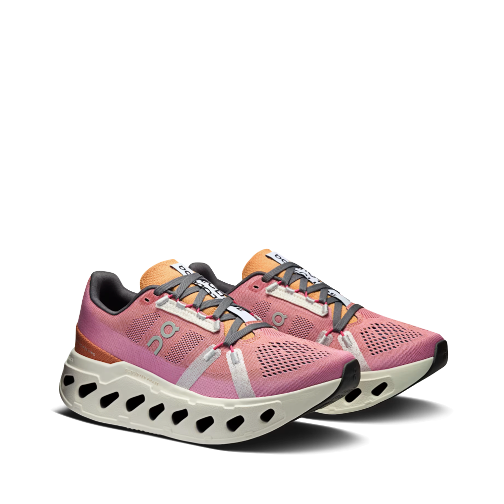 Mudguard and Toe view of On Cloudeclipse Sneaker for women.