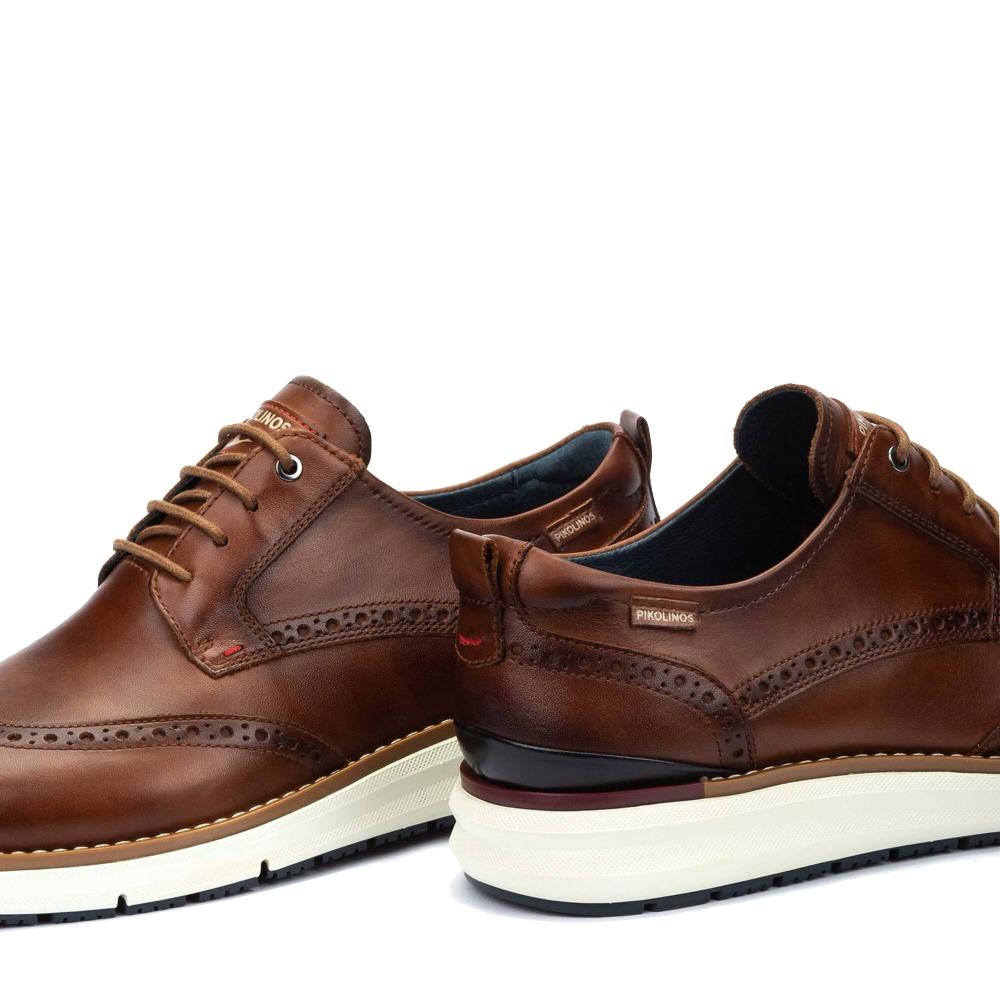 Detail view of Pikolinos Manacor Wing Lace Show for men.