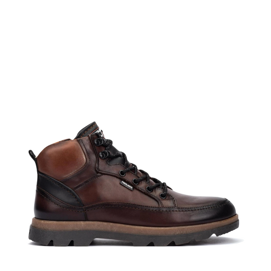 Side (right) view of Pikolinos Vigo Side Zip Lace Boot for men.