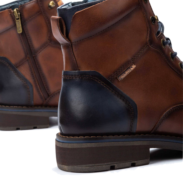 Pikolinos Men's York Two Tone Leather Lace Boot in Cuero