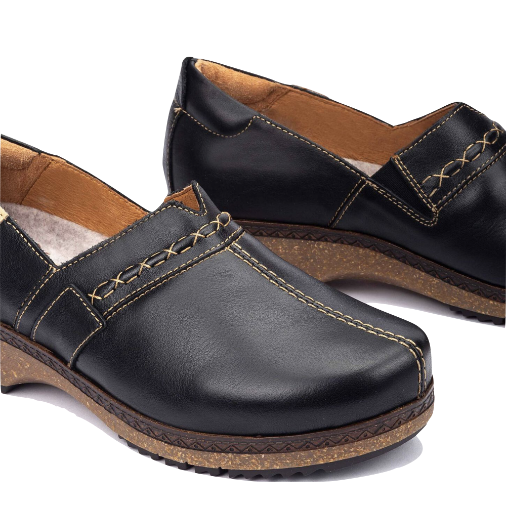 Detail view of Pikolinos Granada Clog for women.