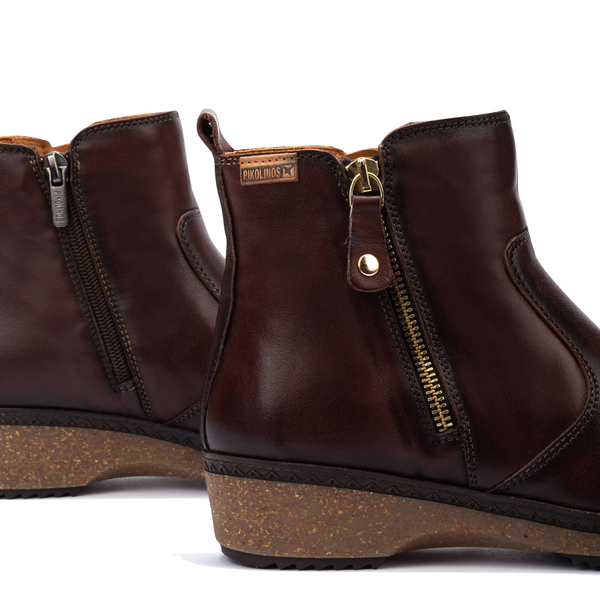 Pikolinos Women's Granada Leather Double Side Zip Boot in Caoba Brown