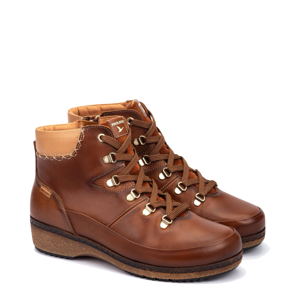 Mudguard and Toe view of Pikolinos Granada Side Zip Leather Lace Boot for women.