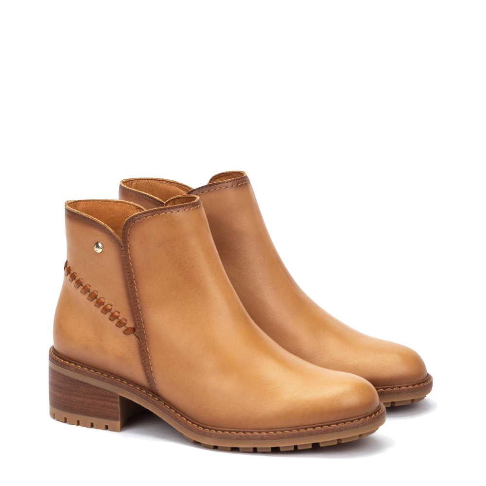 Toe view of Pikolinos Medina Side Zip Heeled Leather Boot for women.