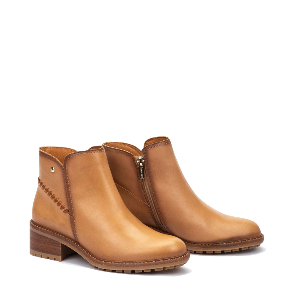 Toe view of Pikolinos Medina Side Zip Heeled Leather Boot for women.