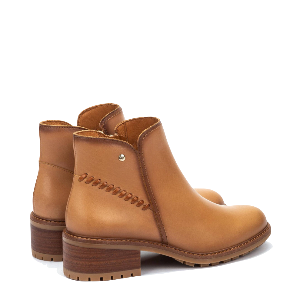 Heel view of Pikolinos Medina Side Zip Heeled Leather Boot for women.