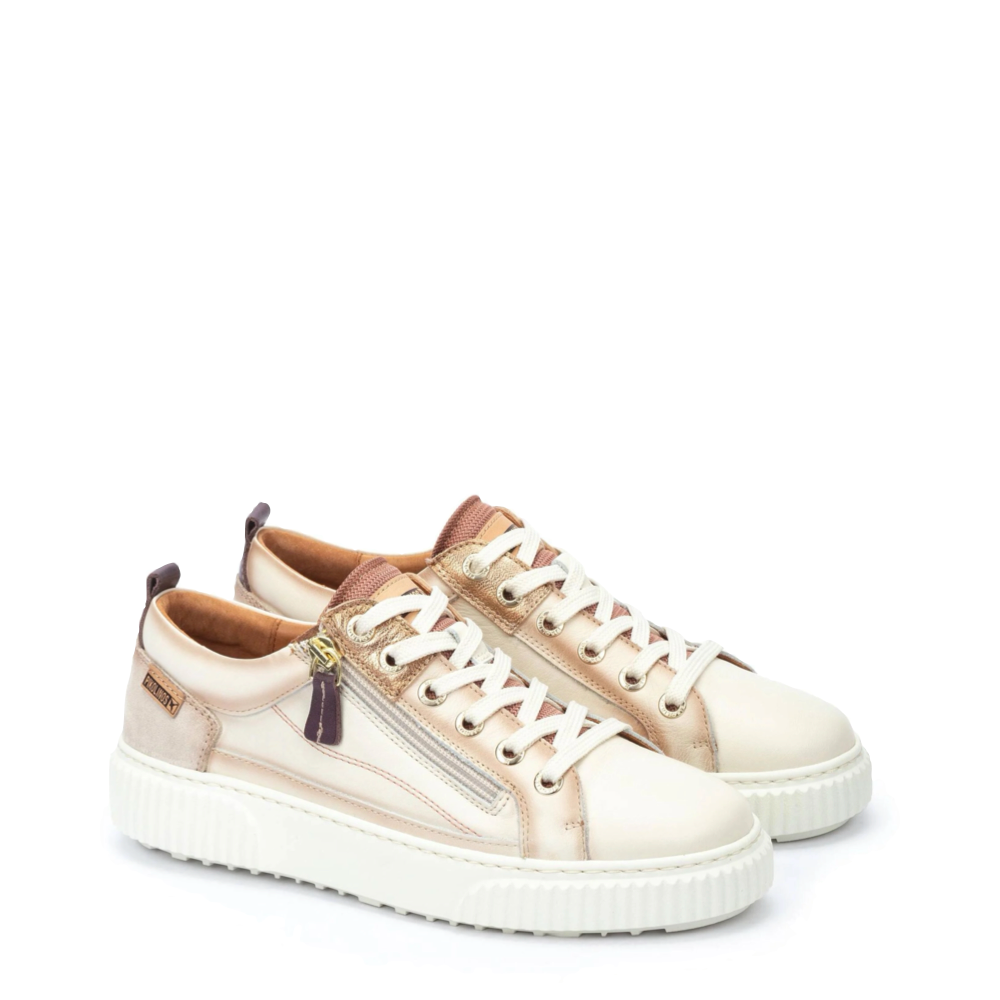 Mudguard and Toe view of Pikolinos Riells Platform Side Zip Leather Lace Sneaker for women.