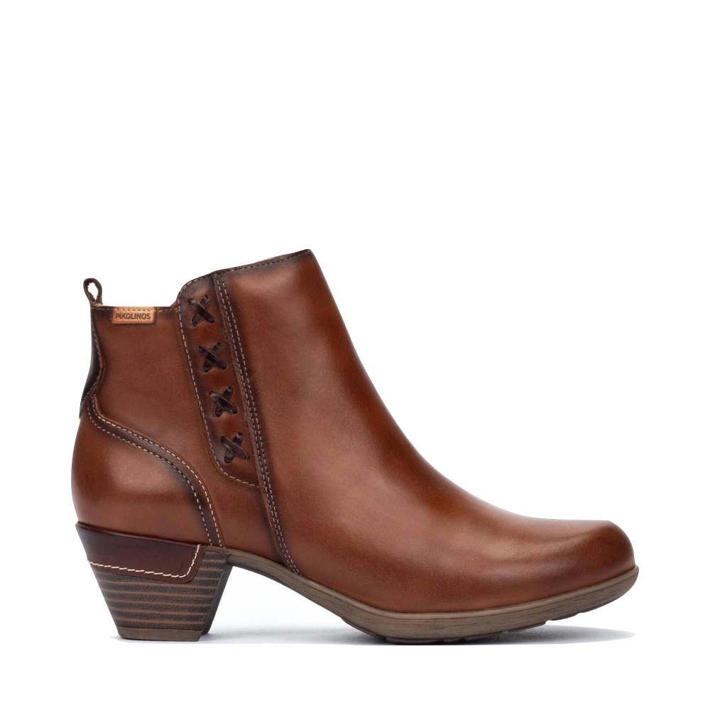 Side (right) view of Pikolinos Rotterdam 25 Leather Side Zip Ankle Boot for women.