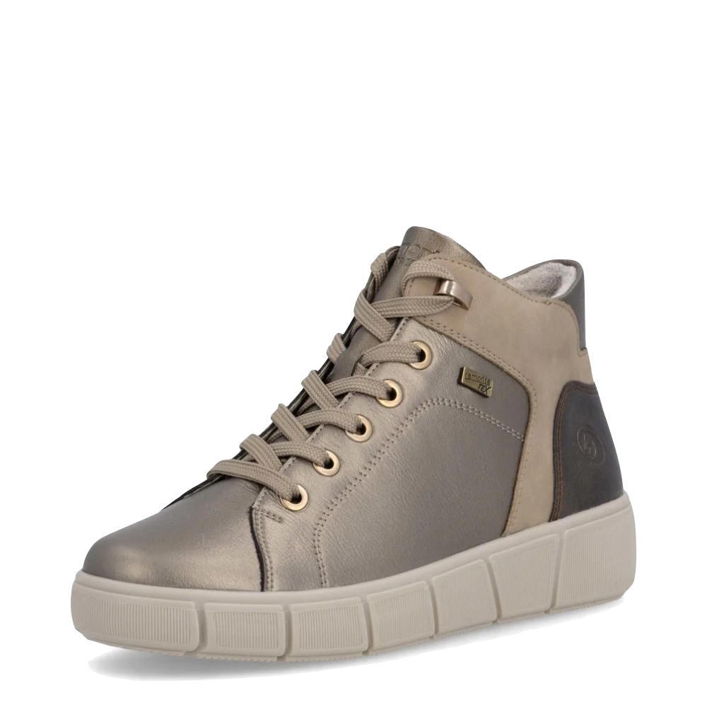 Mudguard and Toe view of Remonte Gesa 77 Waterproof Side Zip Lace Boot for women.