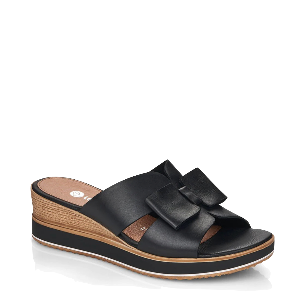 Toe view of Remonte Jerilyn 56 Bow Side Sandal for women.