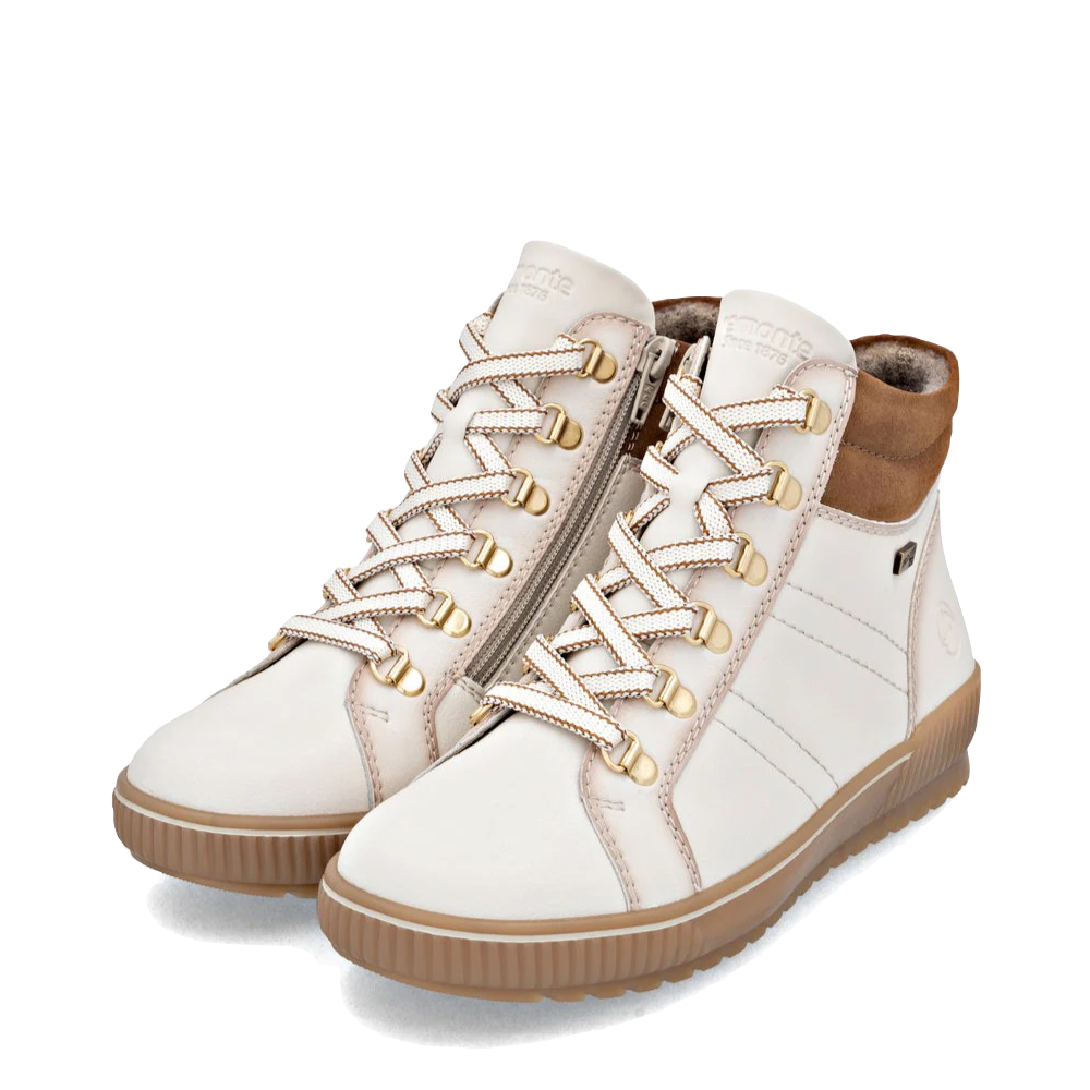 Mudguard and Toe view of Remonte Maditta 81 Side Zip Lace Waterproof Boot for women.