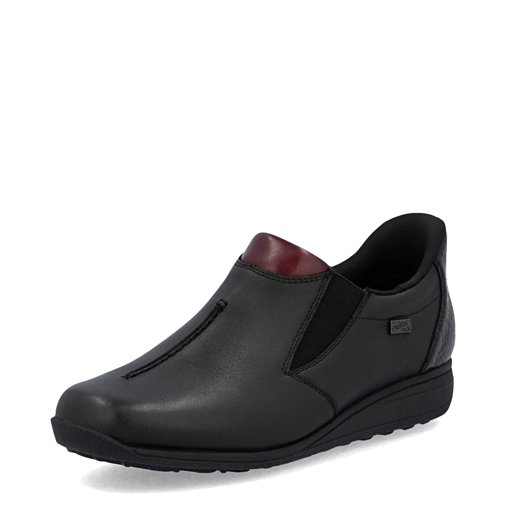 Mudguard and Toe view of Rieker Donna 53 Waterproof Slip On for women.
