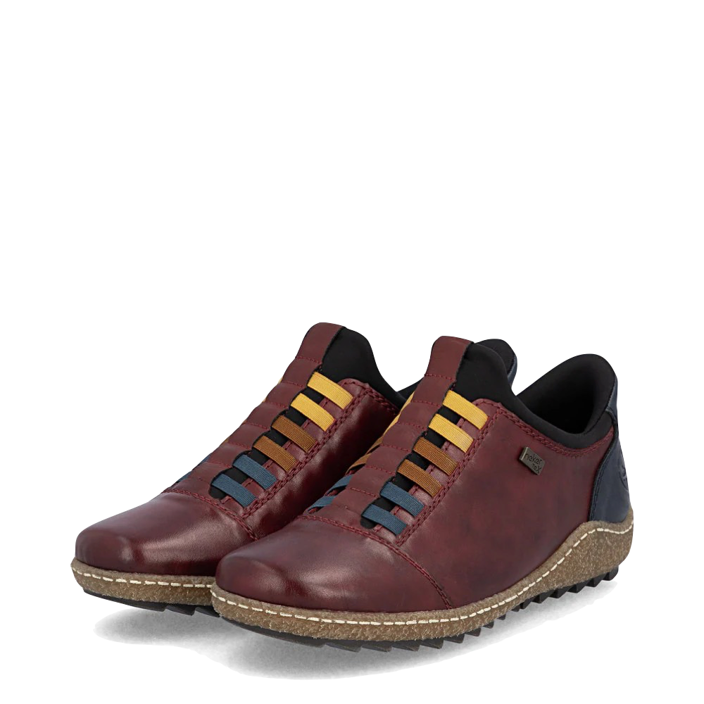 Mudguard and Toe view of Rieker Liv 62 Waterproof Boot for women.