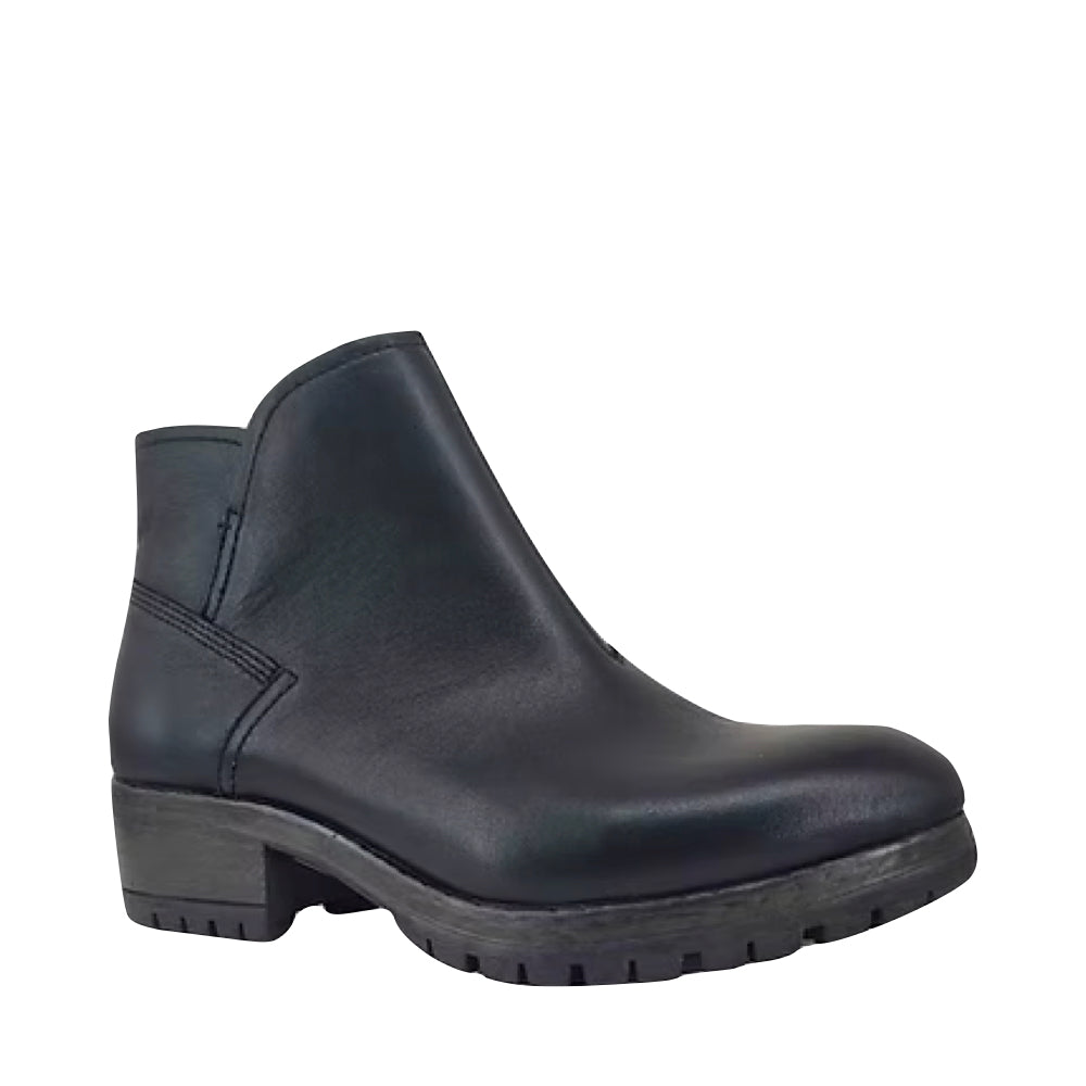 Toe view of Salvia Cally Heeled Low Side Zip Waterproof Boot for women.