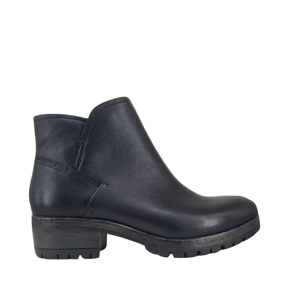 Side (right) view of Salvia Cally Heeled Low Side Zip Waterproof Boot for women.