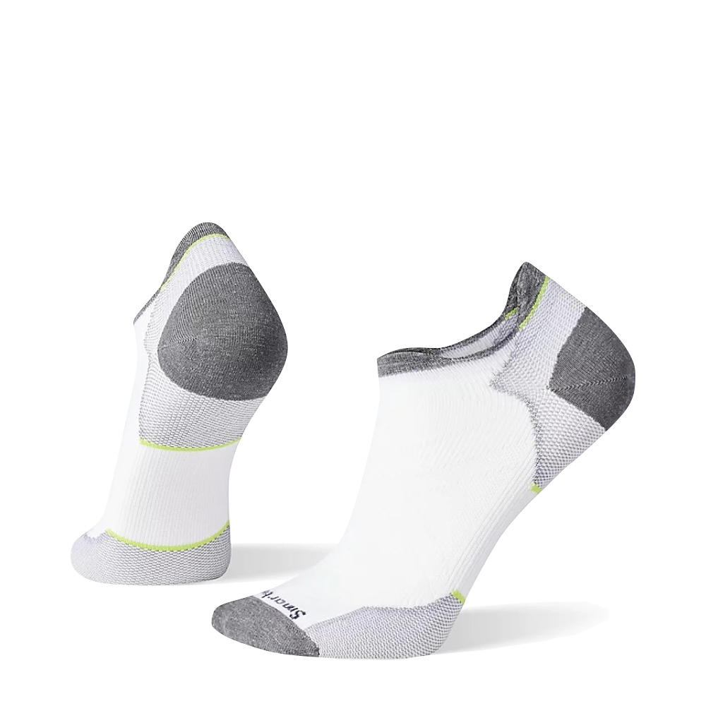 Side (left) view of Smartwool Run Zero Cushion Low Ankle Socks for men.