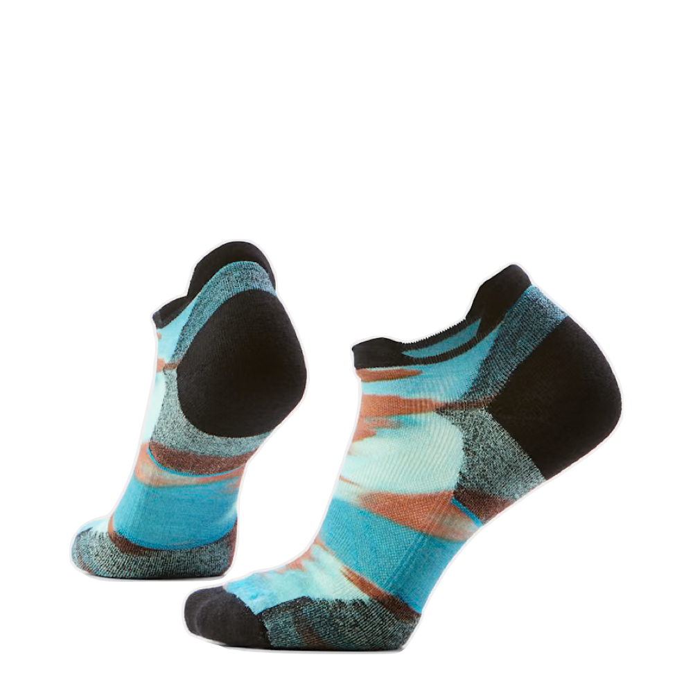 Side (left) and bottom view of Smartwool Run Targeted Cushion Brushed Print Low Ankle Socks for women.
