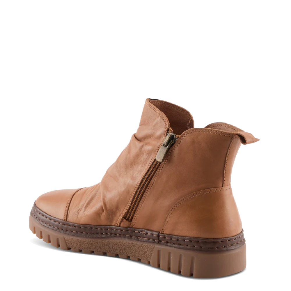 Heel view of Spring Step VanDis Low Leather Zip Boot for women.