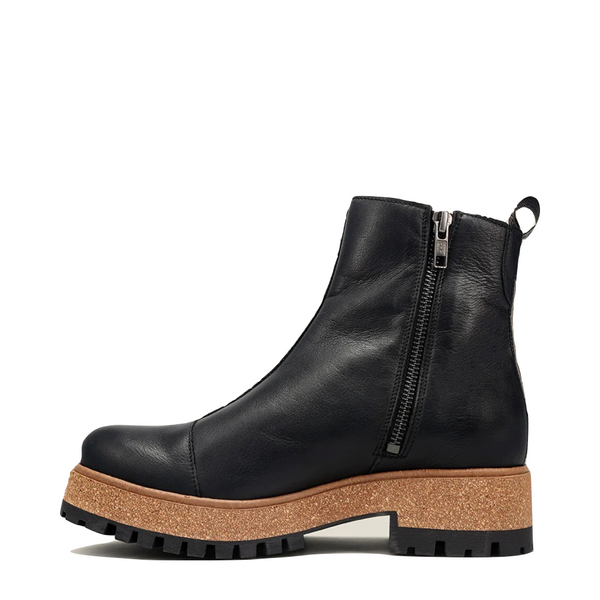 Taos Women's Downtown Heeled Leather Boot in Black