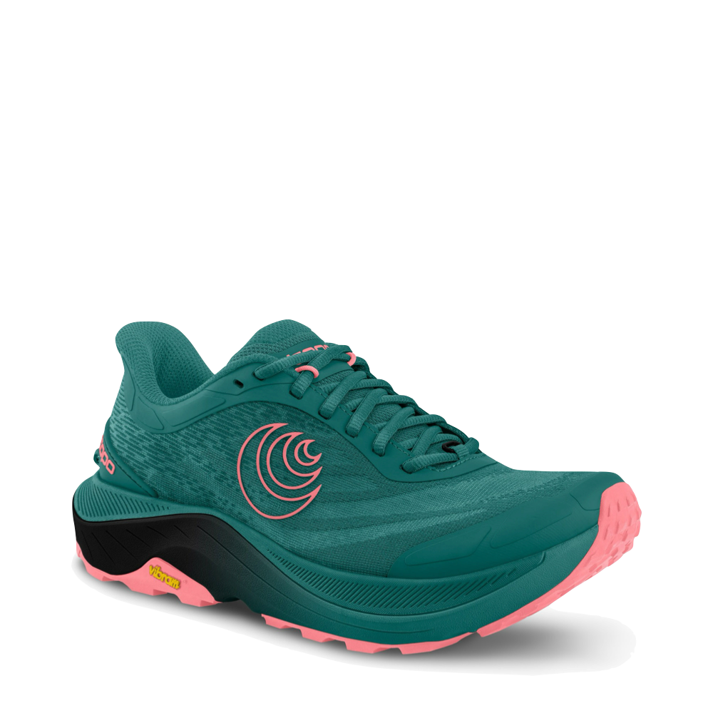 Mudguard and Toe view of Topo Ultraventure 4 Sneaker for women.