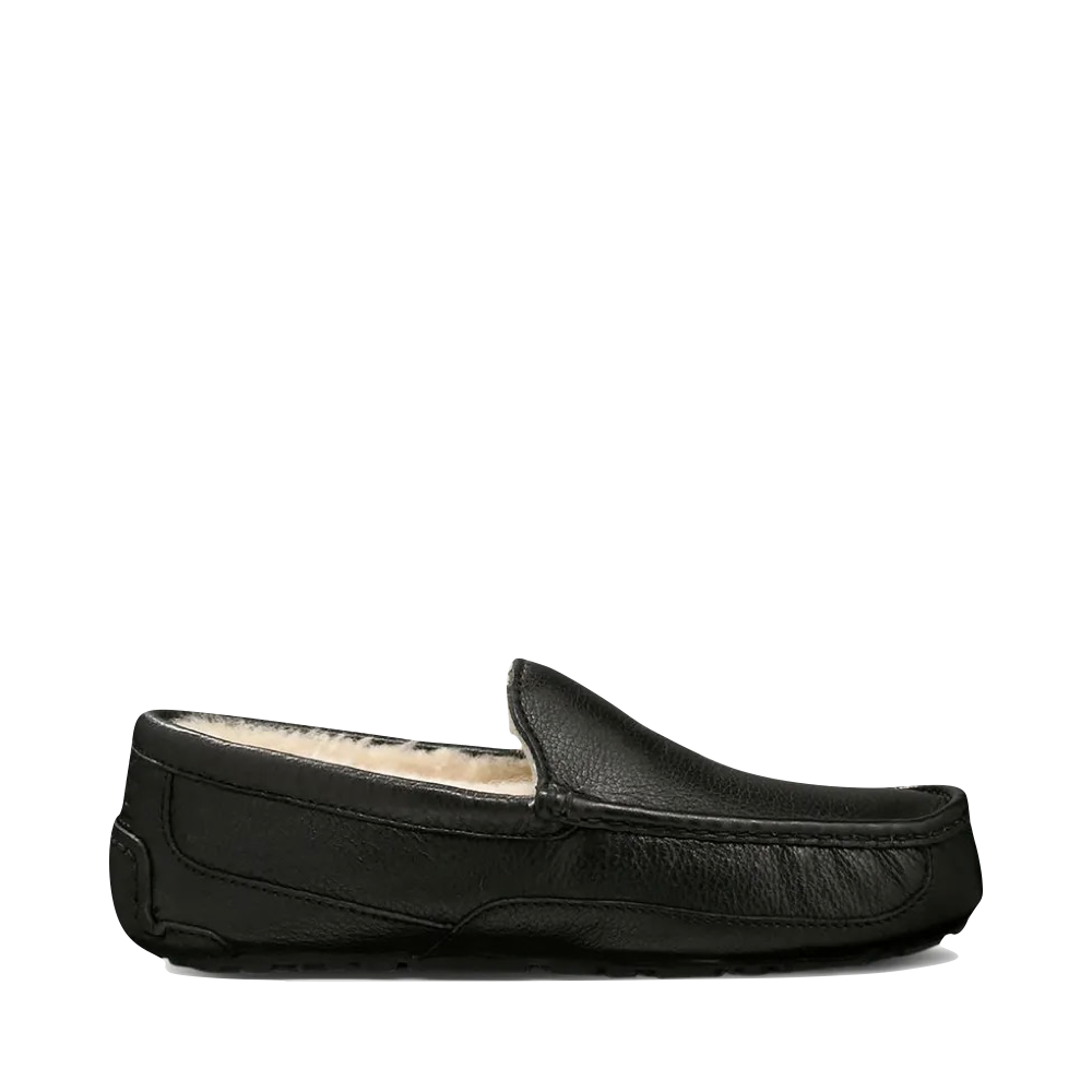 UGG Ascot Leather Moccasin Slipper in Black