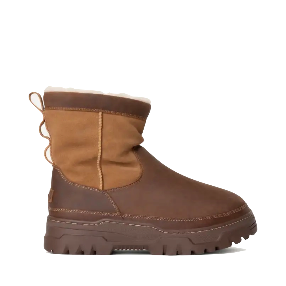 Side (right) view of Ugg Heritage Pull On Trail Gazer Waterproof Boot for men.