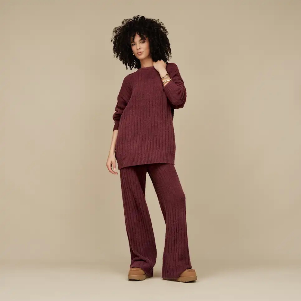Model view of Ugg Ansley Parc for women.