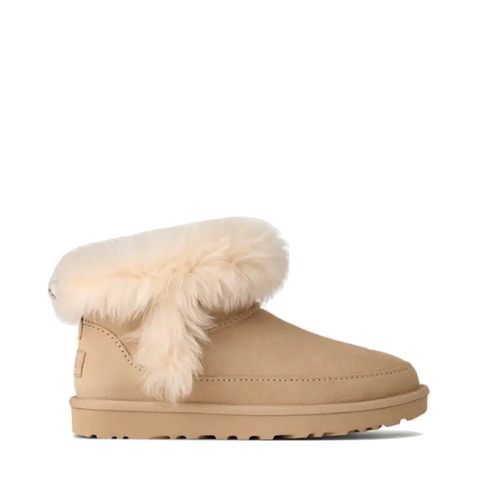 Side (right) view of Ugg Classic Ultra Mini Chalet Boot for women.