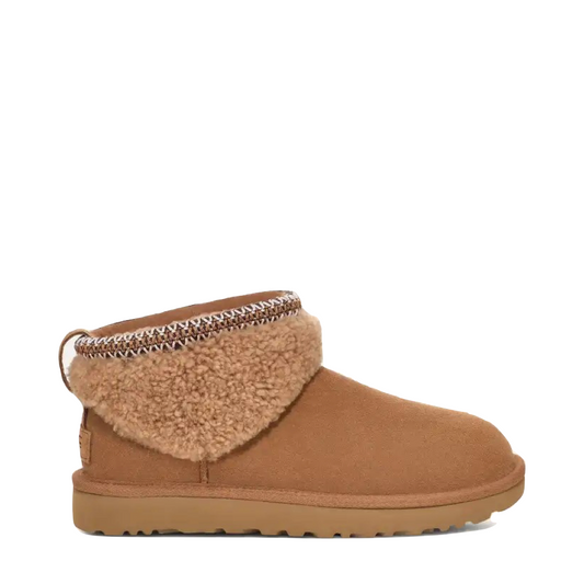 Side (right) view of Ugg Classic Ultra Mini Maxi Curly Boot for women.
