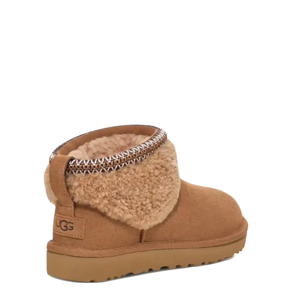 Heel view of Ugg Classic Ultra Mini Maxi Curly Boot for women.