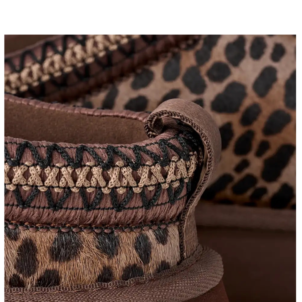 Detail view of Ugg Tazz Caspian for women.