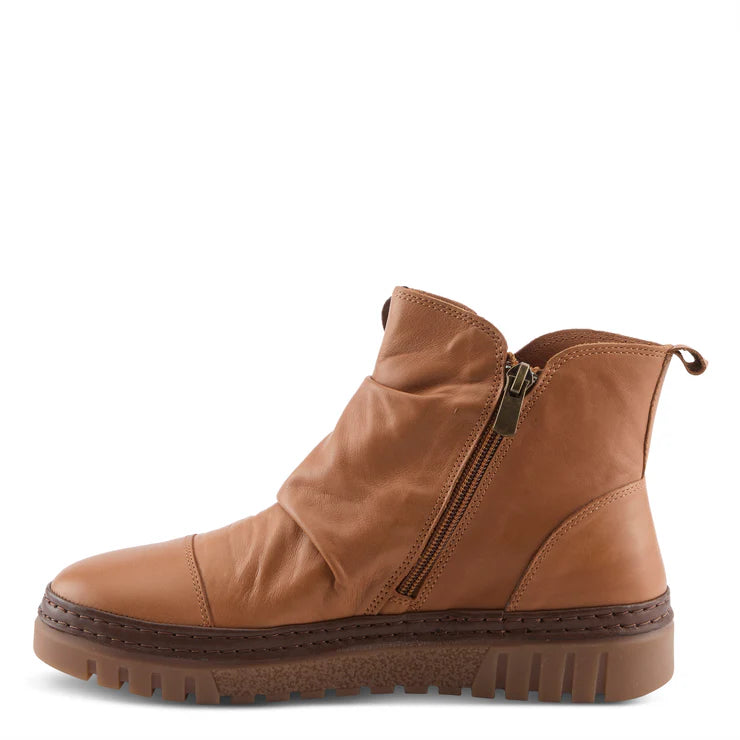 Spring Step Women's VanDis Low Leather Zip Boot in Camel