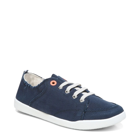 Mudguard and Toe view of Vionic Beach Pismo Canvas Sneaker for women.