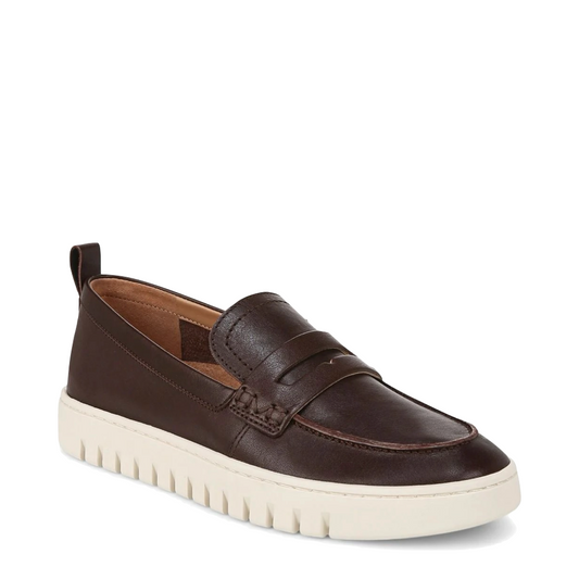 Mudguard and Toe view of Vionic Uptown Slip On Leather Loafer for women.